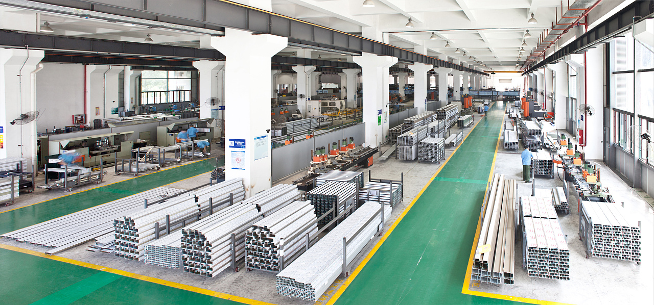 產品型鋼車間